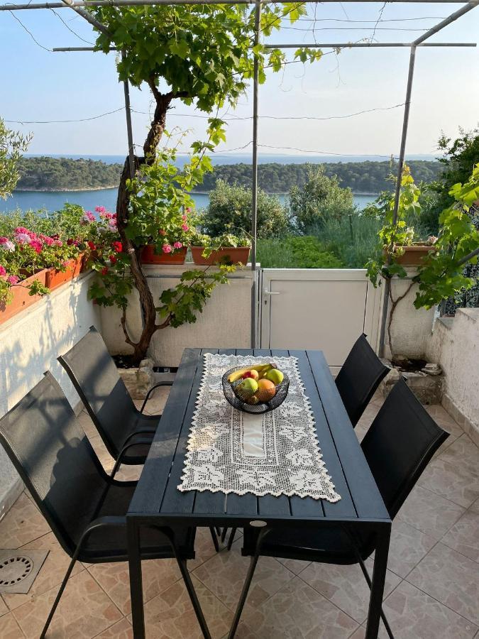 Apartmani Maris II Palit Exterior photo